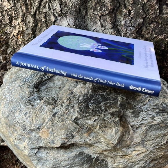 Journal - Thich Nhat Hanh Buddhism Mindfulness Meditation Journal of Awakening - Picture 5 of 9